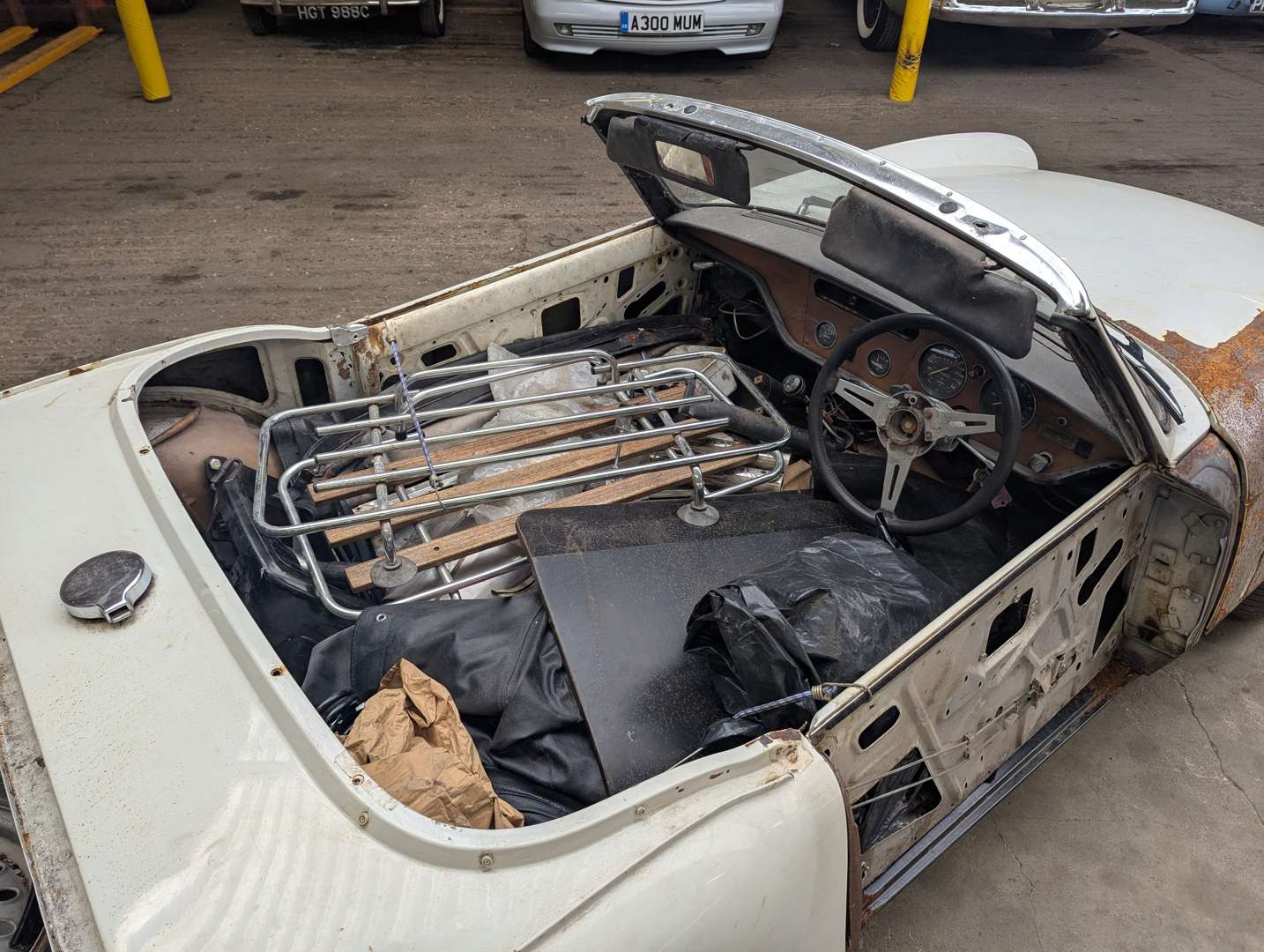 <p>1977 TRIUMPH SPITFIRE 1500</p>