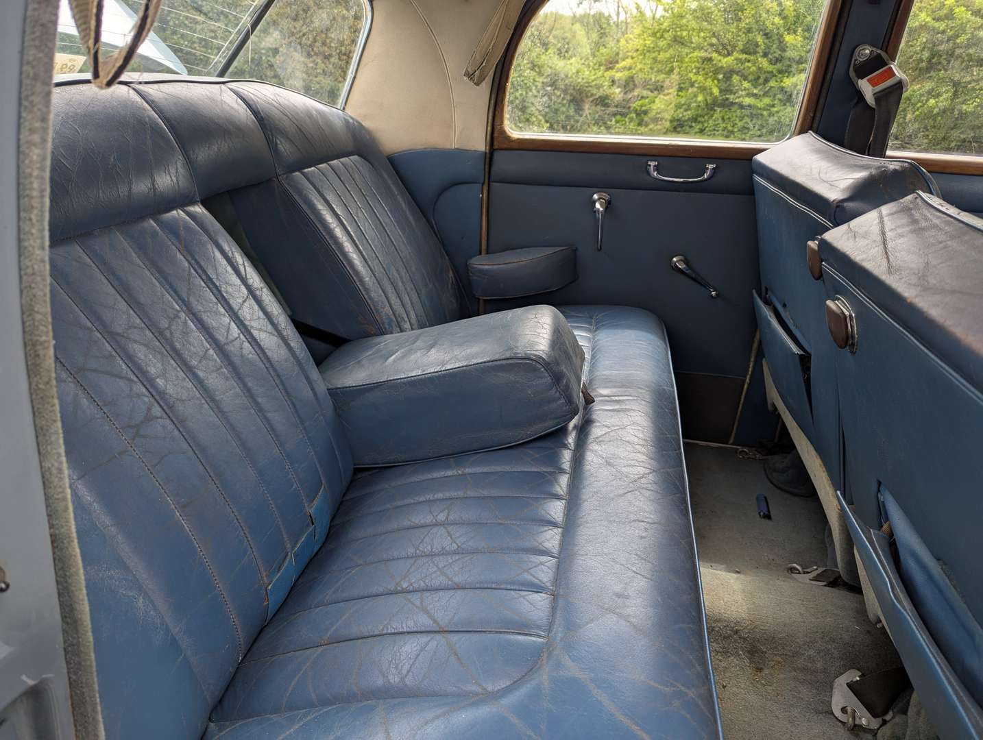 <p>1963 ROVER P4 95</p>