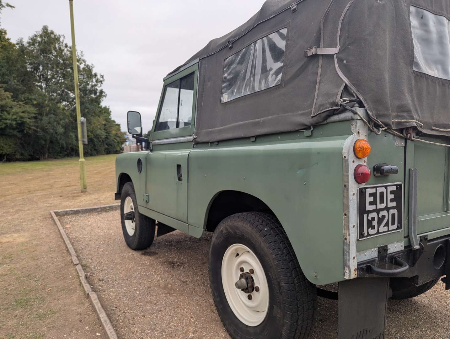 <p>1966 LAND ROVER SERIES IIA SWB</p>