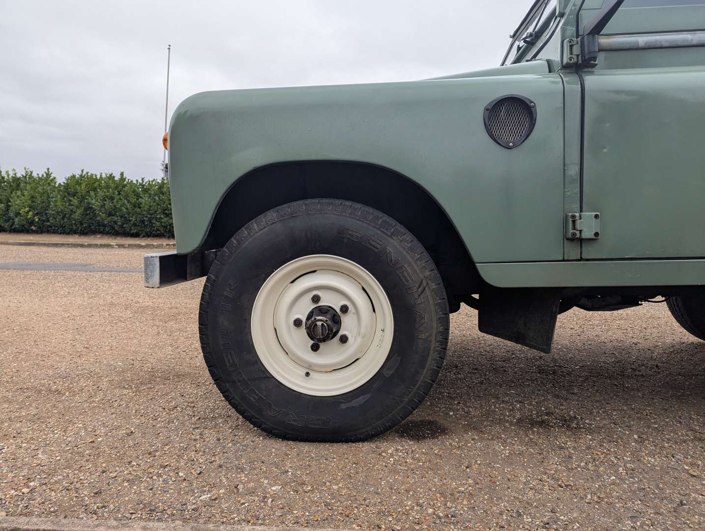 <p>1966 LAND ROVER SERIES IIA SWB</p>