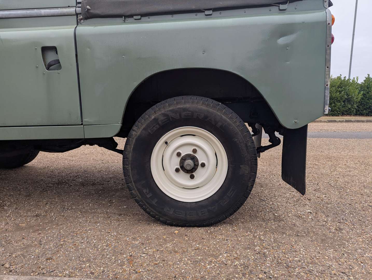 <p>1966 LAND ROVER SERIES IIA SWB</p>