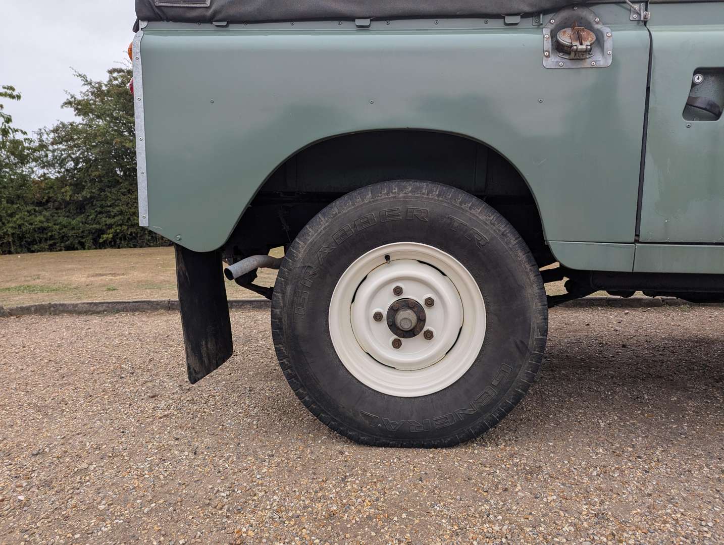 <p>1966 LAND ROVER SERIES IIA SWB</p>