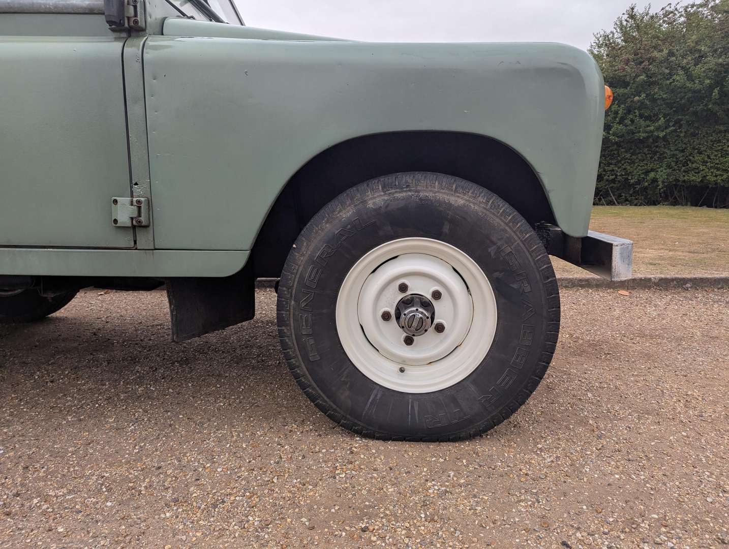 <p>1966 LAND ROVER SERIES IIA SWB</p>