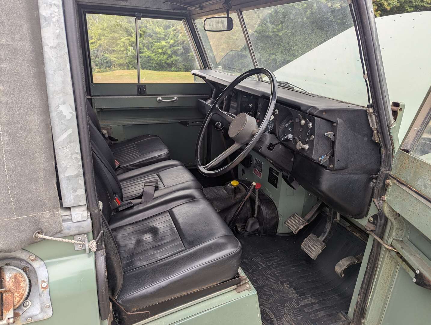 <p>1966 LAND ROVER SERIES IIA SWB</p>