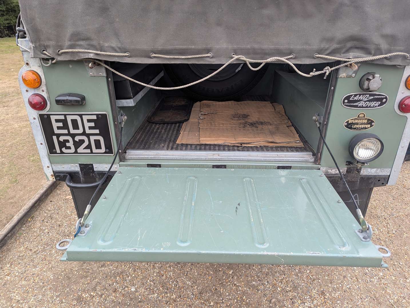 <p>1966 LAND ROVER SERIES IIA SWB</p>