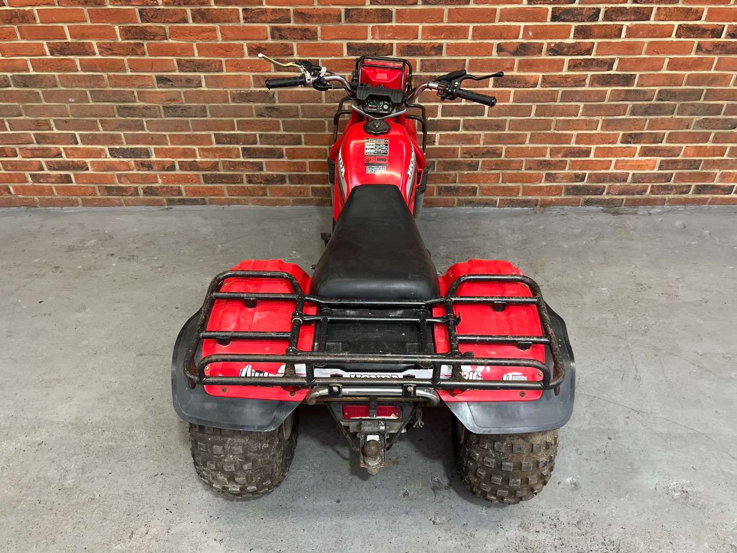 <p>1985 HONDA ATC 200 ES ‘BIG RED’ TRIKE</p>