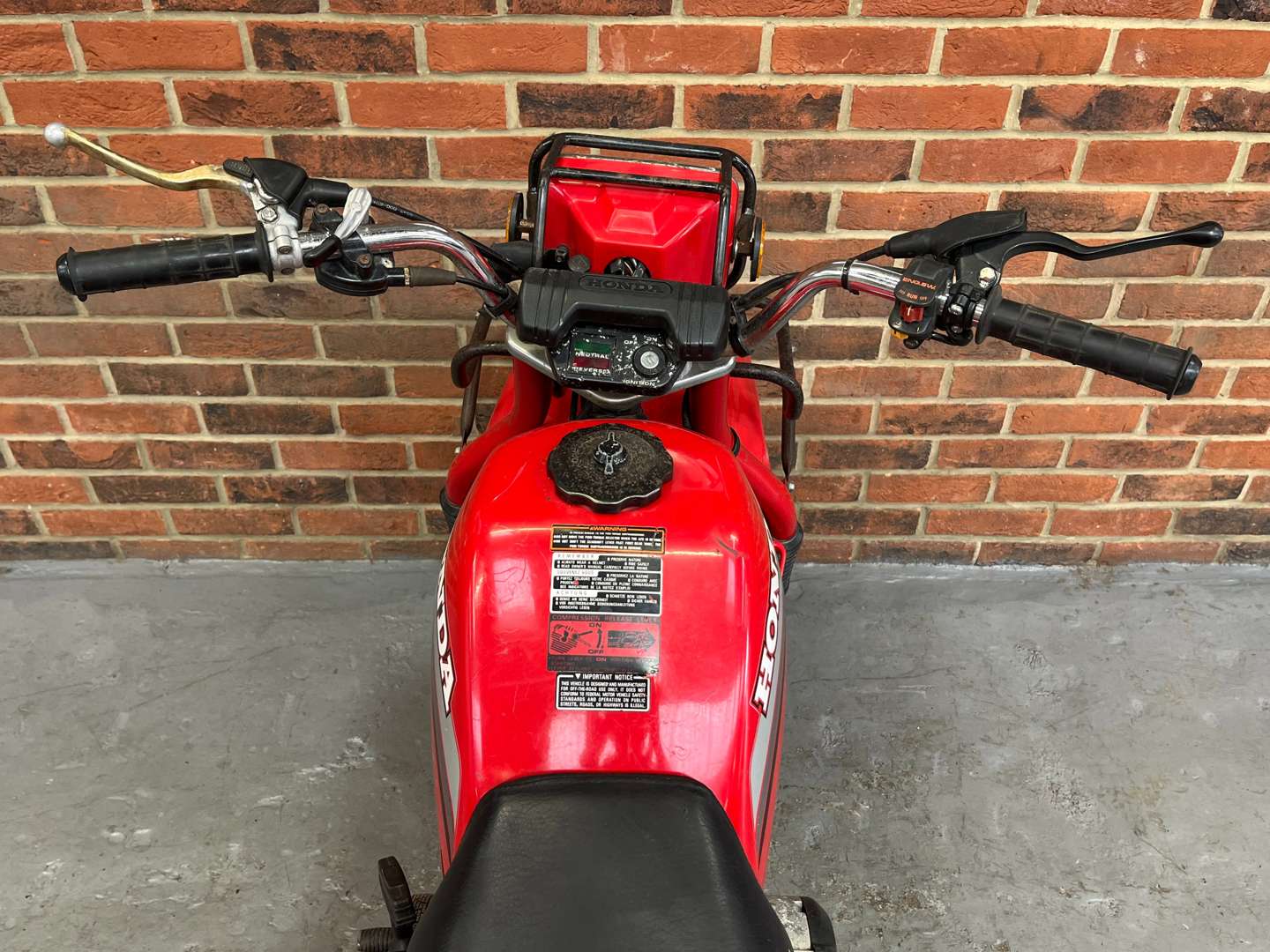 <p>1985 HONDA ATC 200 ES ‘BIG RED’ TRIKE</p>