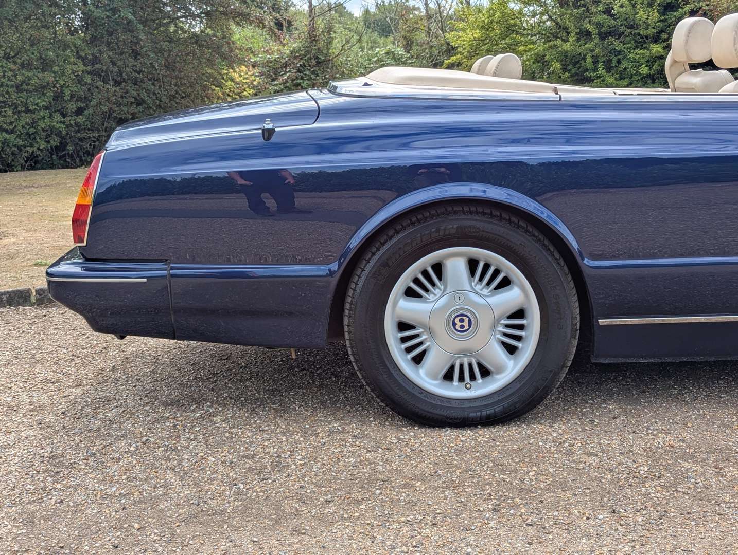 <p>1996 BENTLEY AZURE</p>