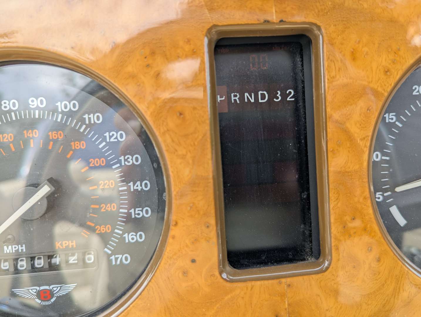 <p>1996 BENTLEY AZURE</p>