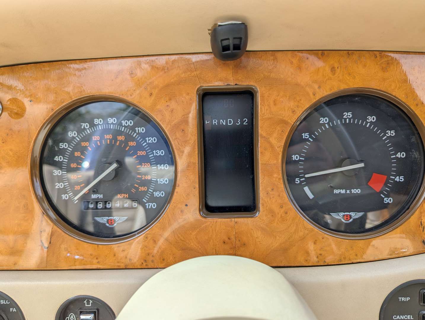 <p>1996 BENTLEY AZURE</p>