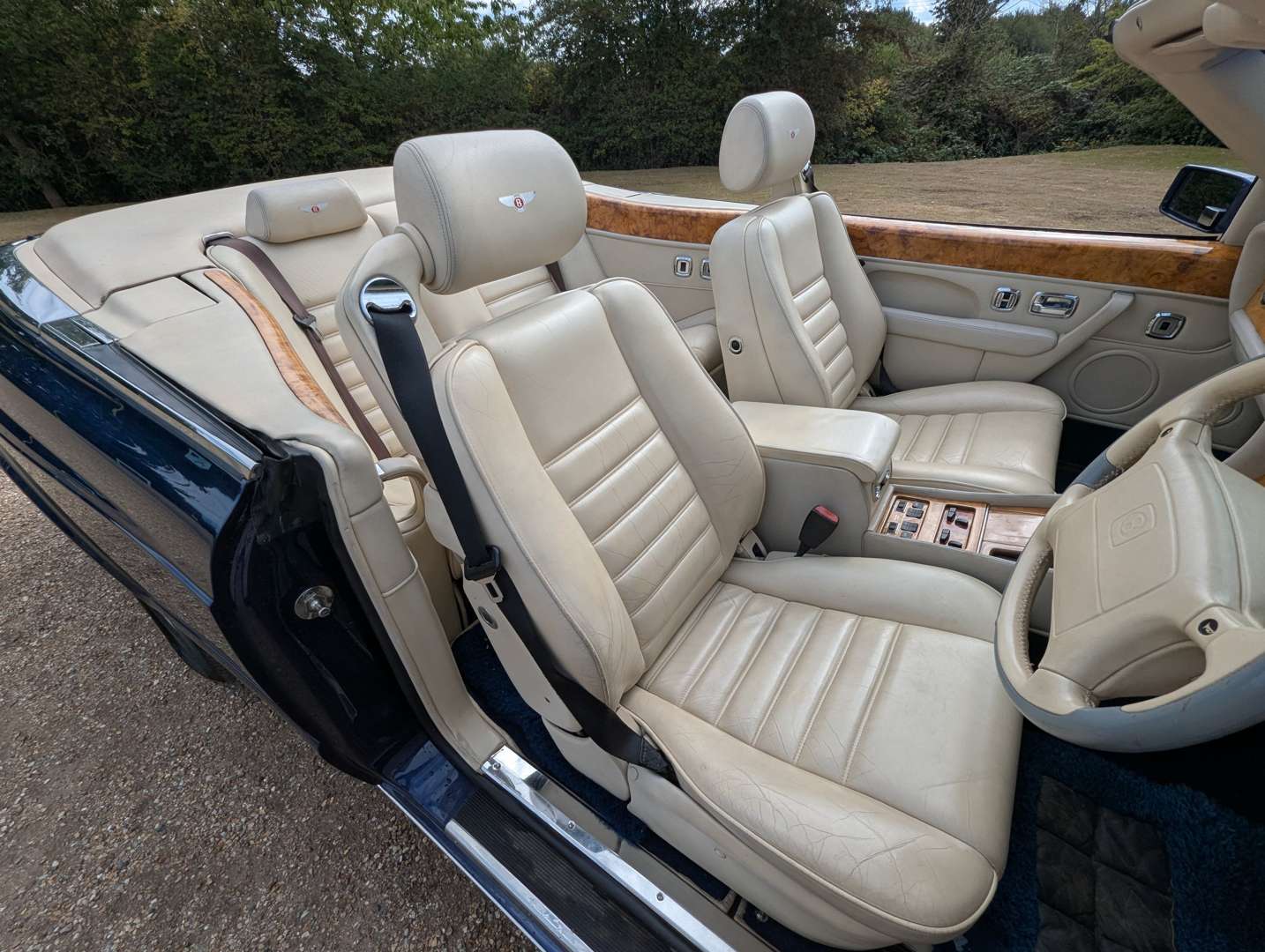 <p>1996 BENTLEY AZURE</p>