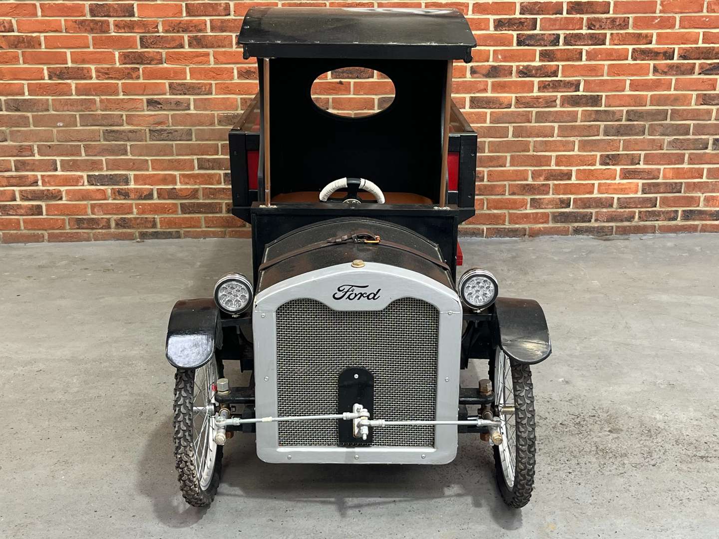 <p>Model T Ford Soap Box&nbsp;</p>