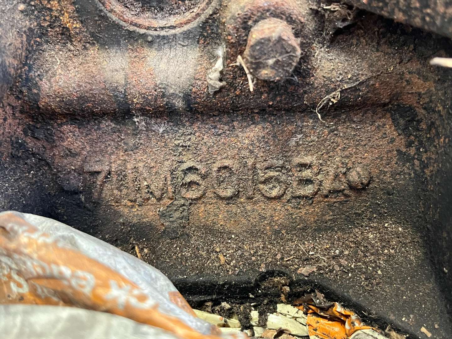 <p>Ford 1.6l Engine and Gearbox 711M</p>