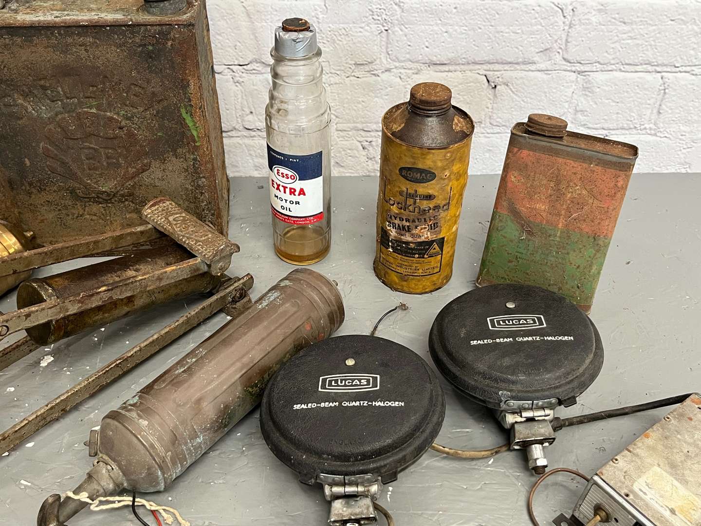 <p>Auto jumblers Lot&nbsp;</p>