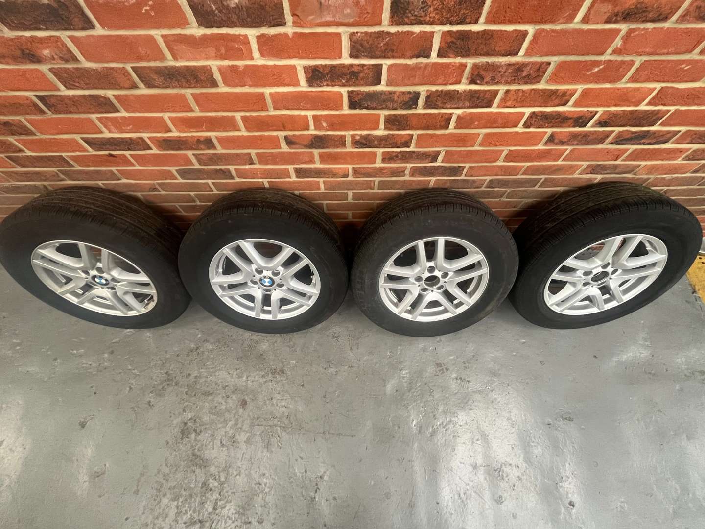 <p>Set of Four BMW Alloy Wheels</p>