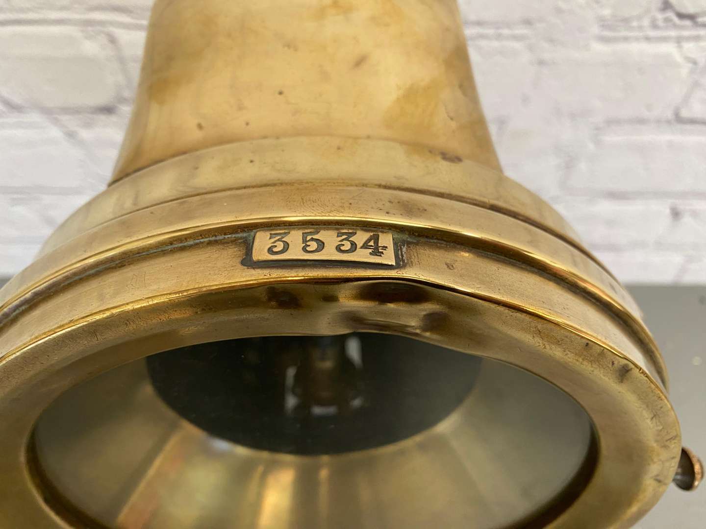 <p>An Early 20th century brass cased vehicle headlamp,</p>