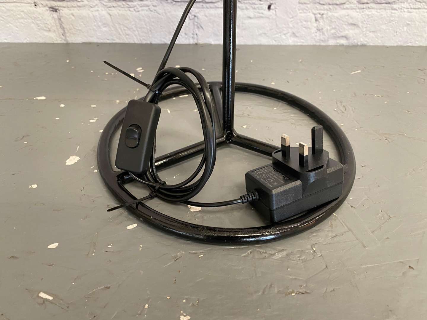 <p>An Early 20th century brass cased vehicle headlamp,</p>