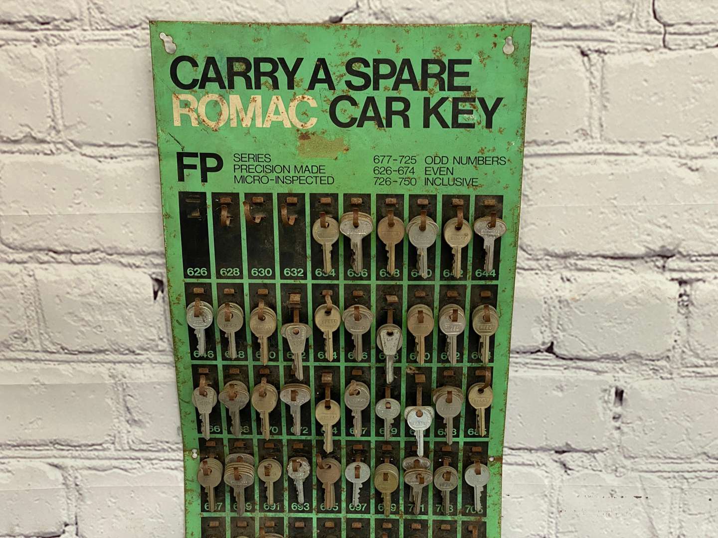 <p>ROMAC, Carry A Spare Key, FP key board, 677-725 odd, 626-674 even, 726-750 inclusive, key board</p>