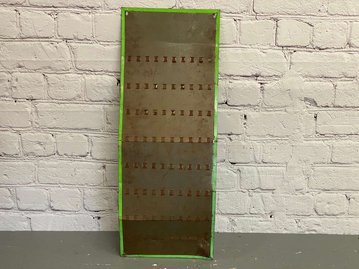 <p>ROMAC, Carry A Spare Key, FP key board, 677-725 odd, 626-674 even, 726-750 inclusive, key board</p>