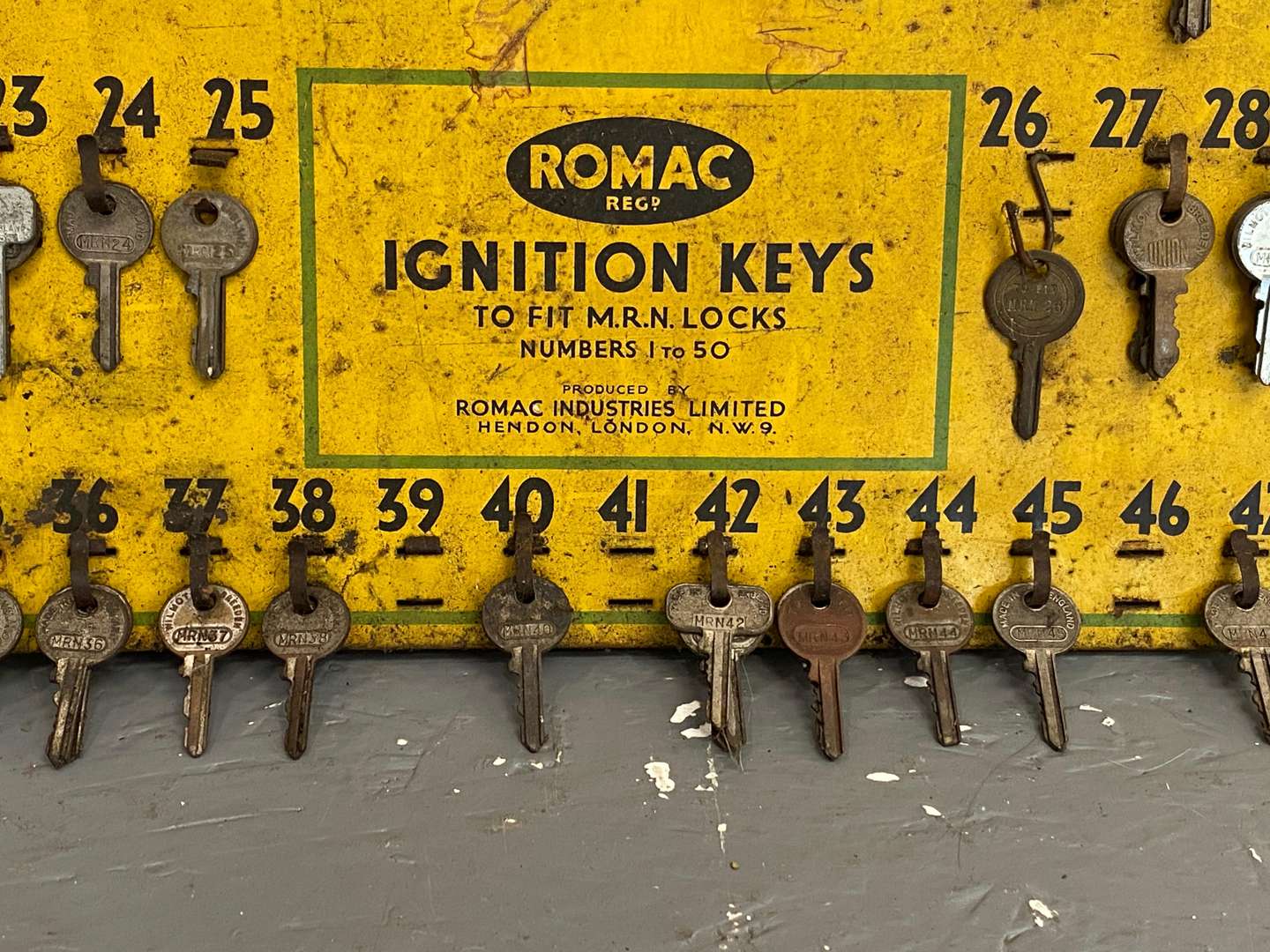 <p>ROMAC, Car Keys, FT key board,</p>