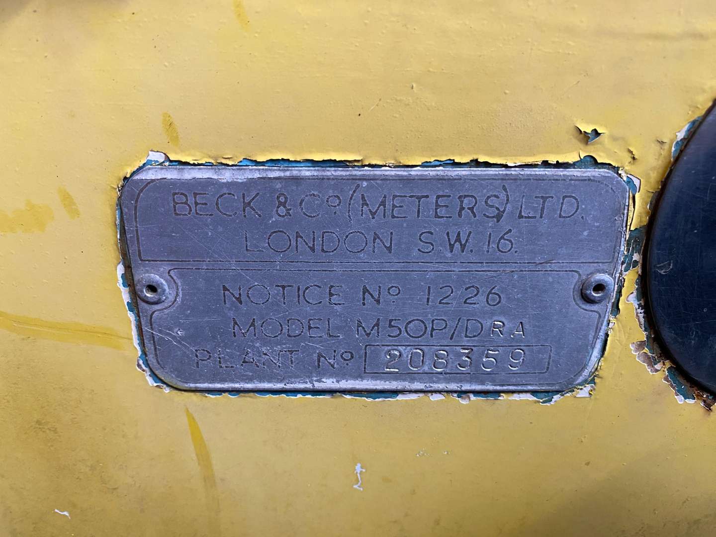 <p>Beckmeter, M50P/DRA clock face fuel pump, 208359,</p>