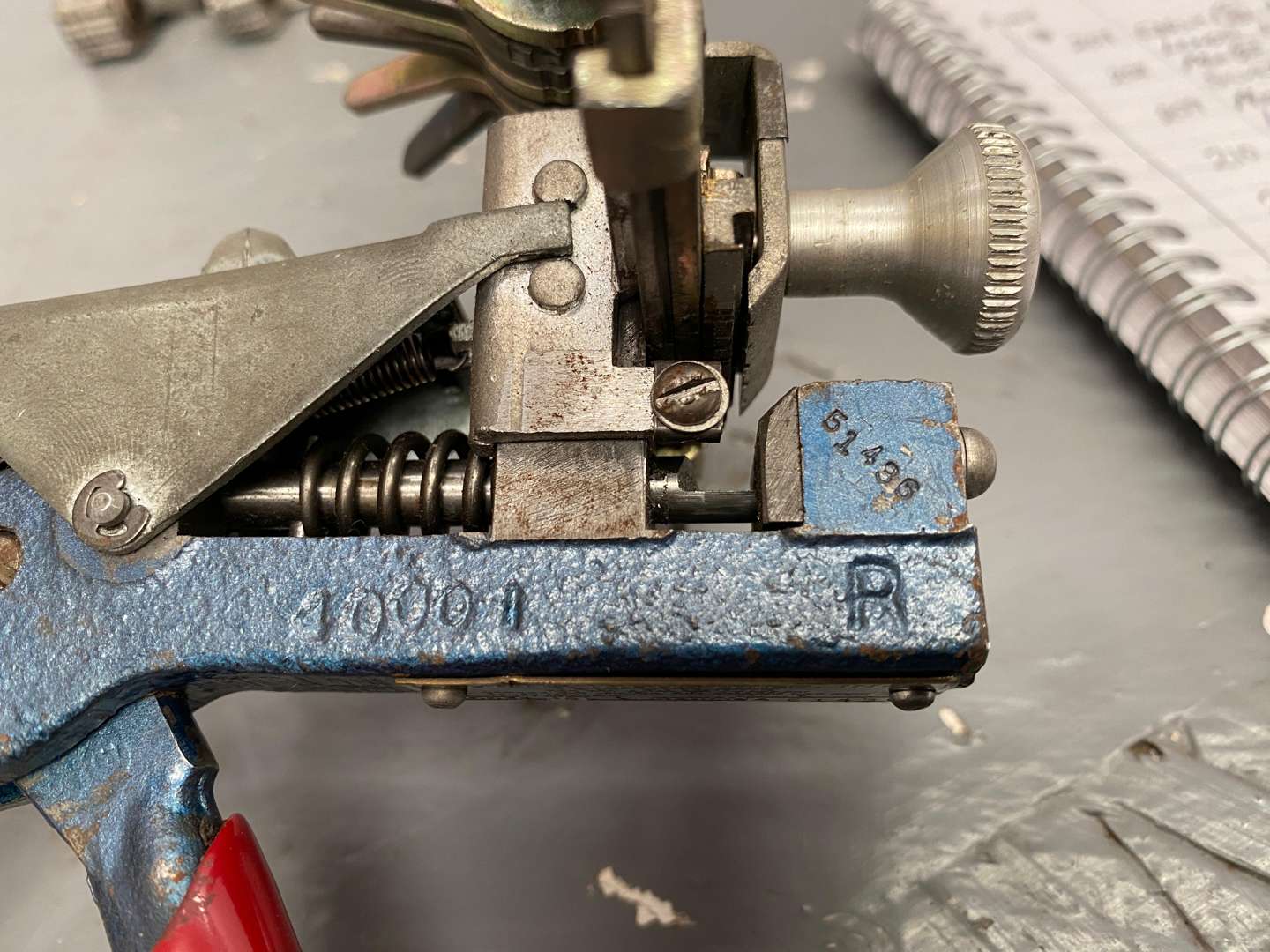 <p>A mixed lot of key cutters,</p>