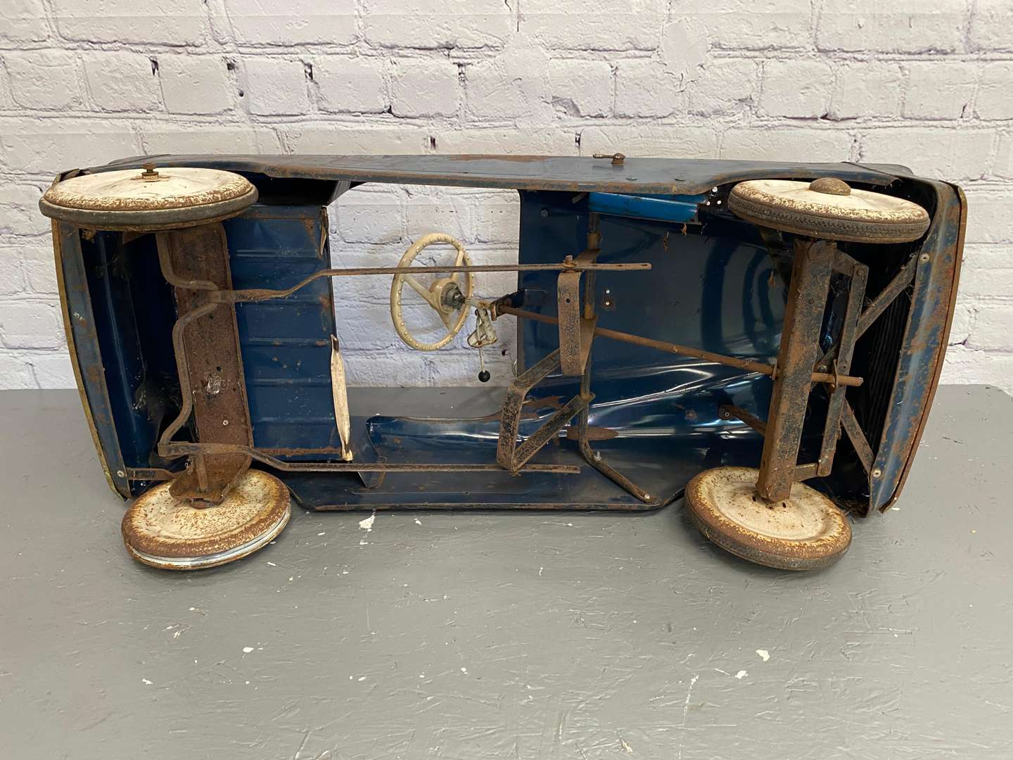 <p>Tri-ang, mid 20th century pressed steel “Police” pedal car, LBL4242,</p>