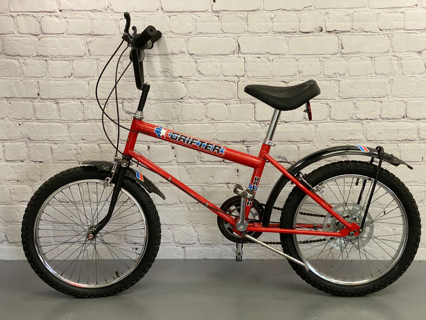 <p>Raleigh, a late 1970's / early 1980's “Grifter" Bicycle,</p>