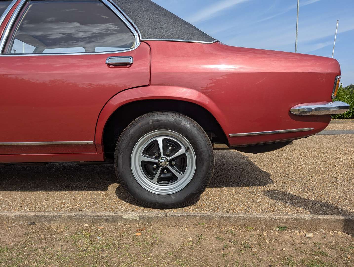 <p>1973 VAUXHALL VX 4/90</p>