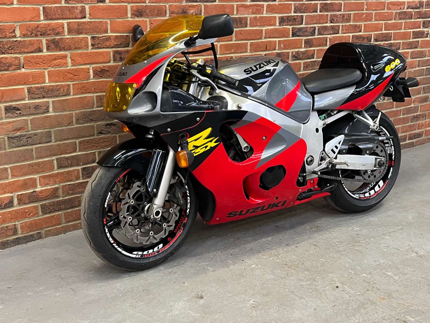 <p>1997 SUZUKI GSX-R600</p>