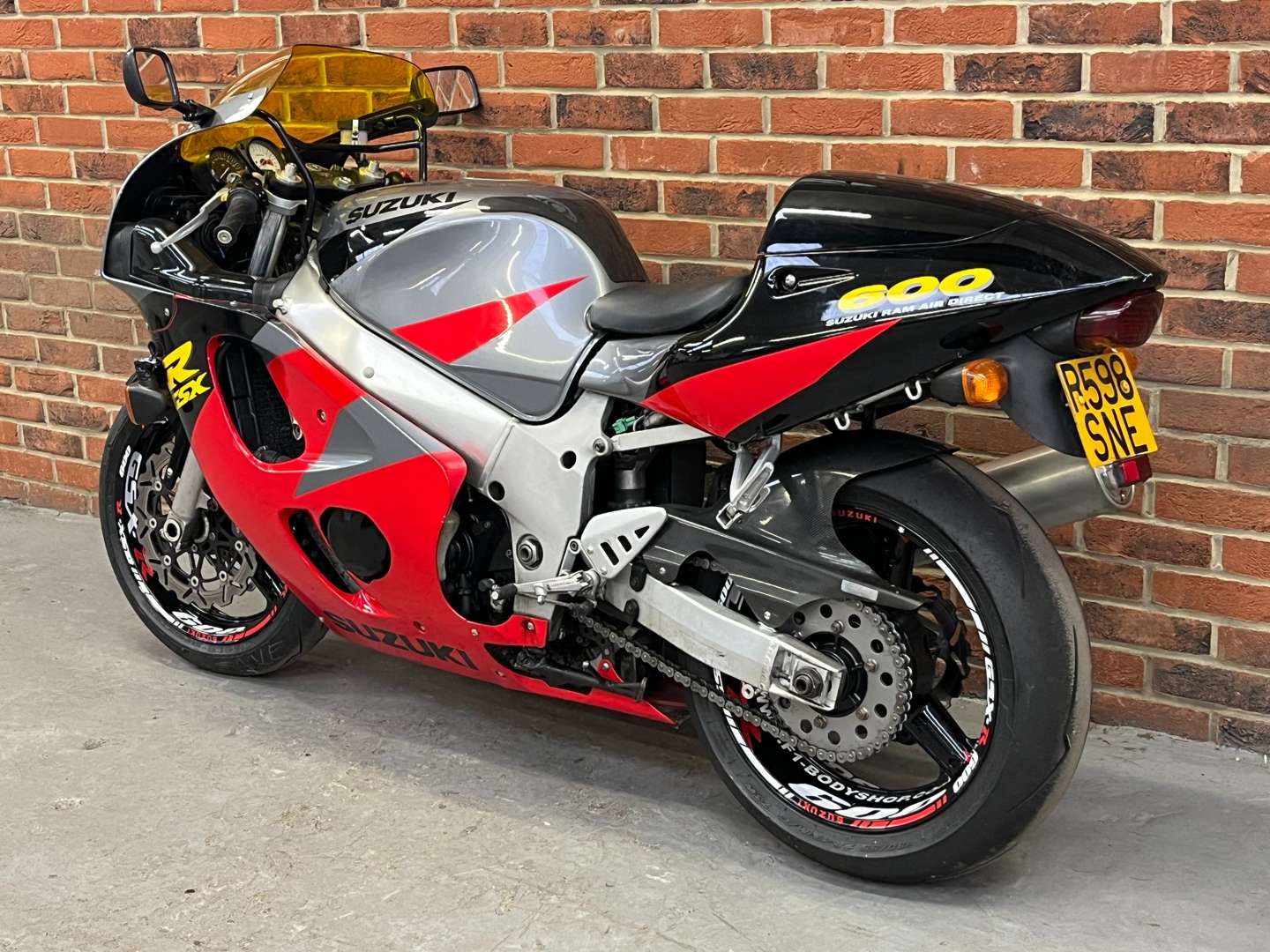 <p>1997 SUZUKI GSX-R600</p>