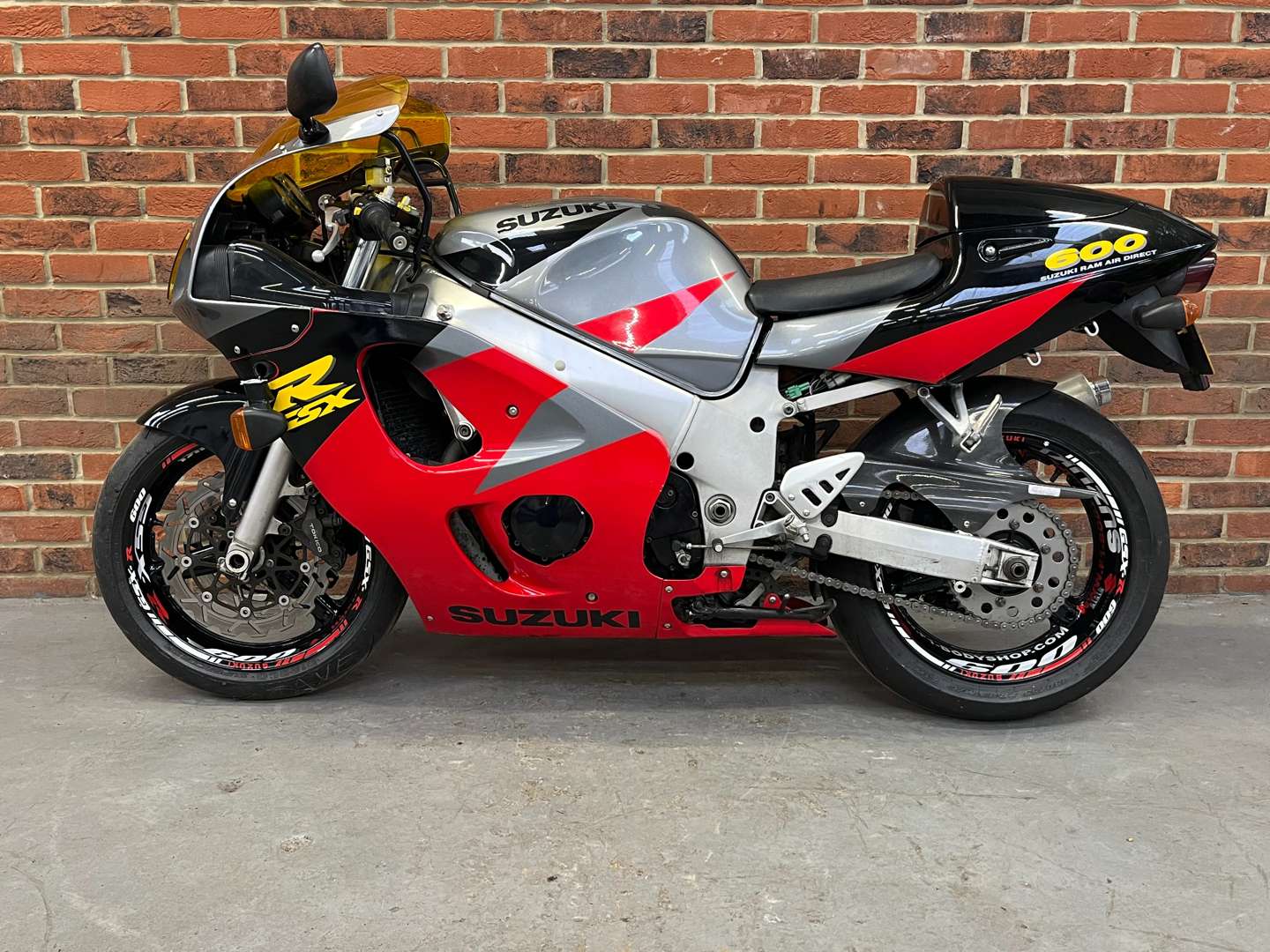 <p>1997 SUZUKI GSX-R600</p>