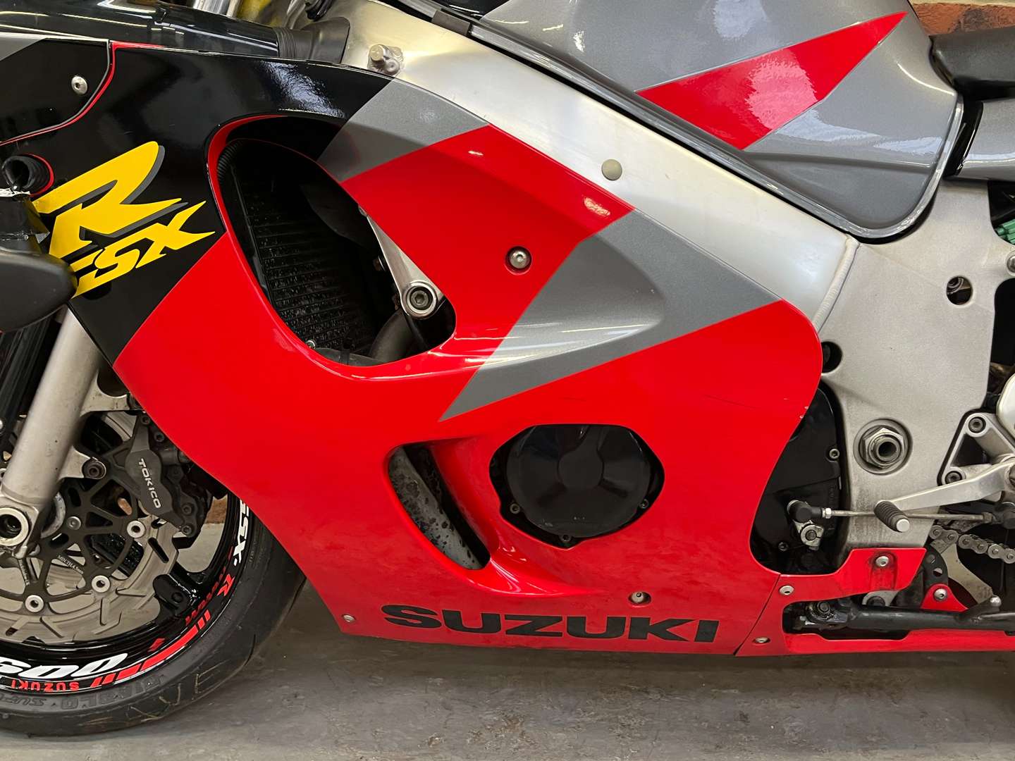 <p>1997 SUZUKI GSX-R600</p>