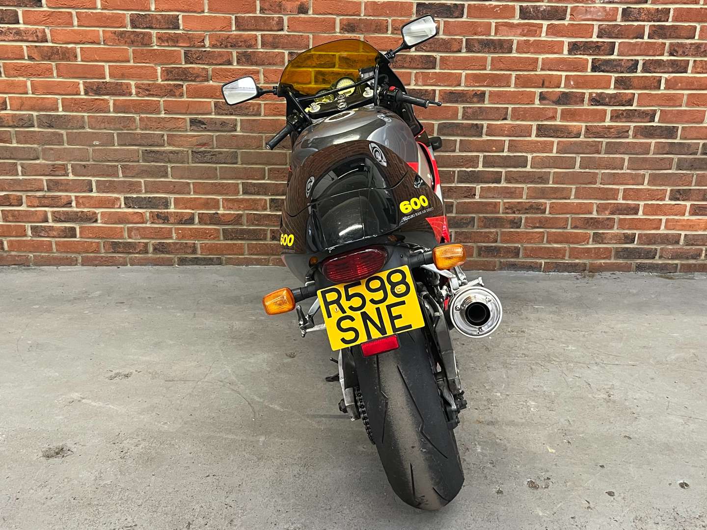 <p>1997 SUZUKI GSX-R600</p>