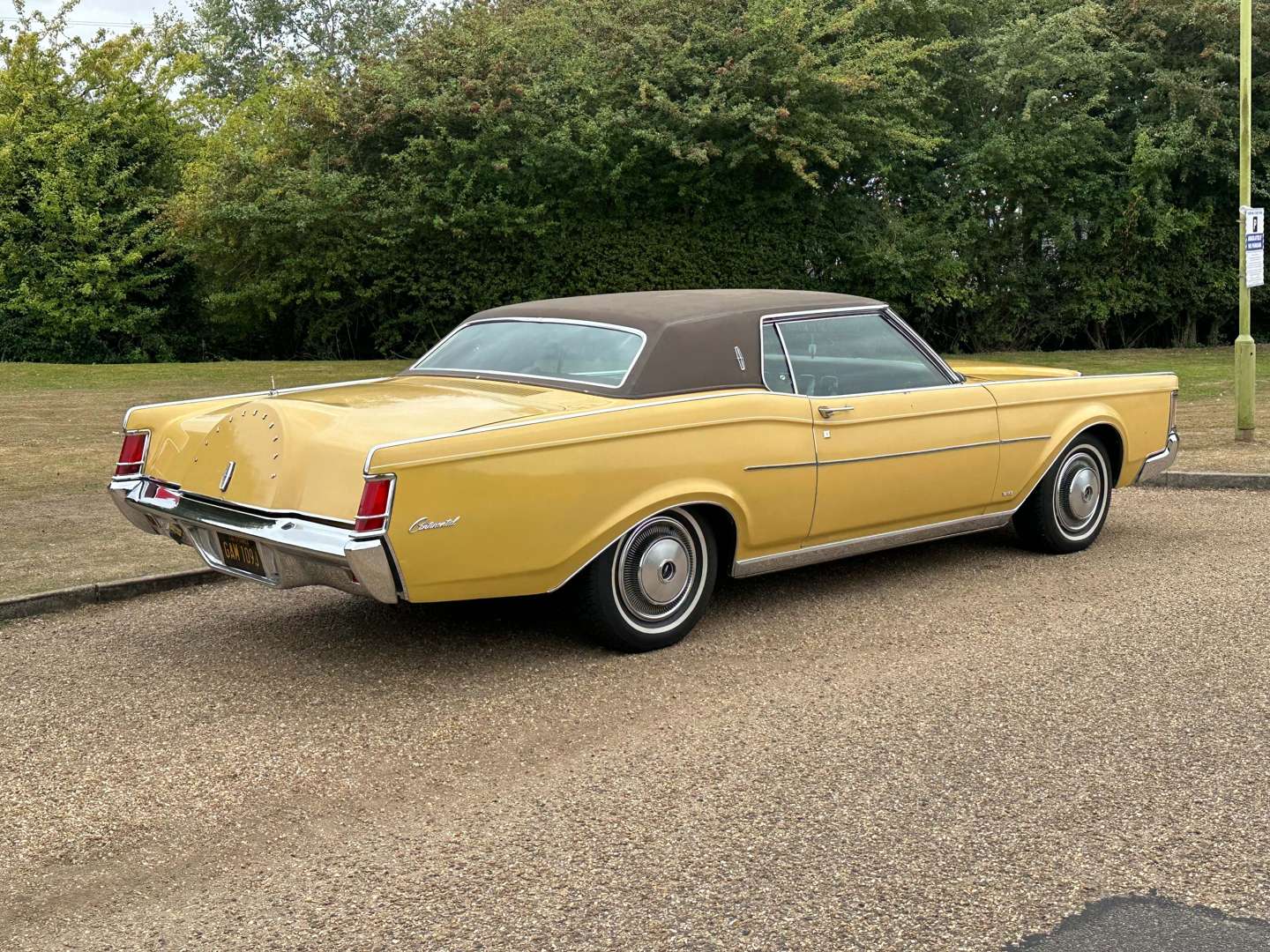 <p>1971 LINCOLN CONTINENTAL Mk3</p>