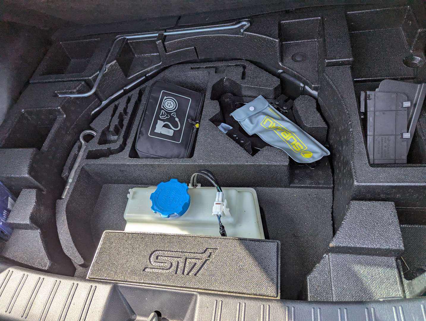 <p>2009 SUBARU IMPREZA WRX STI SPEC-C</p>