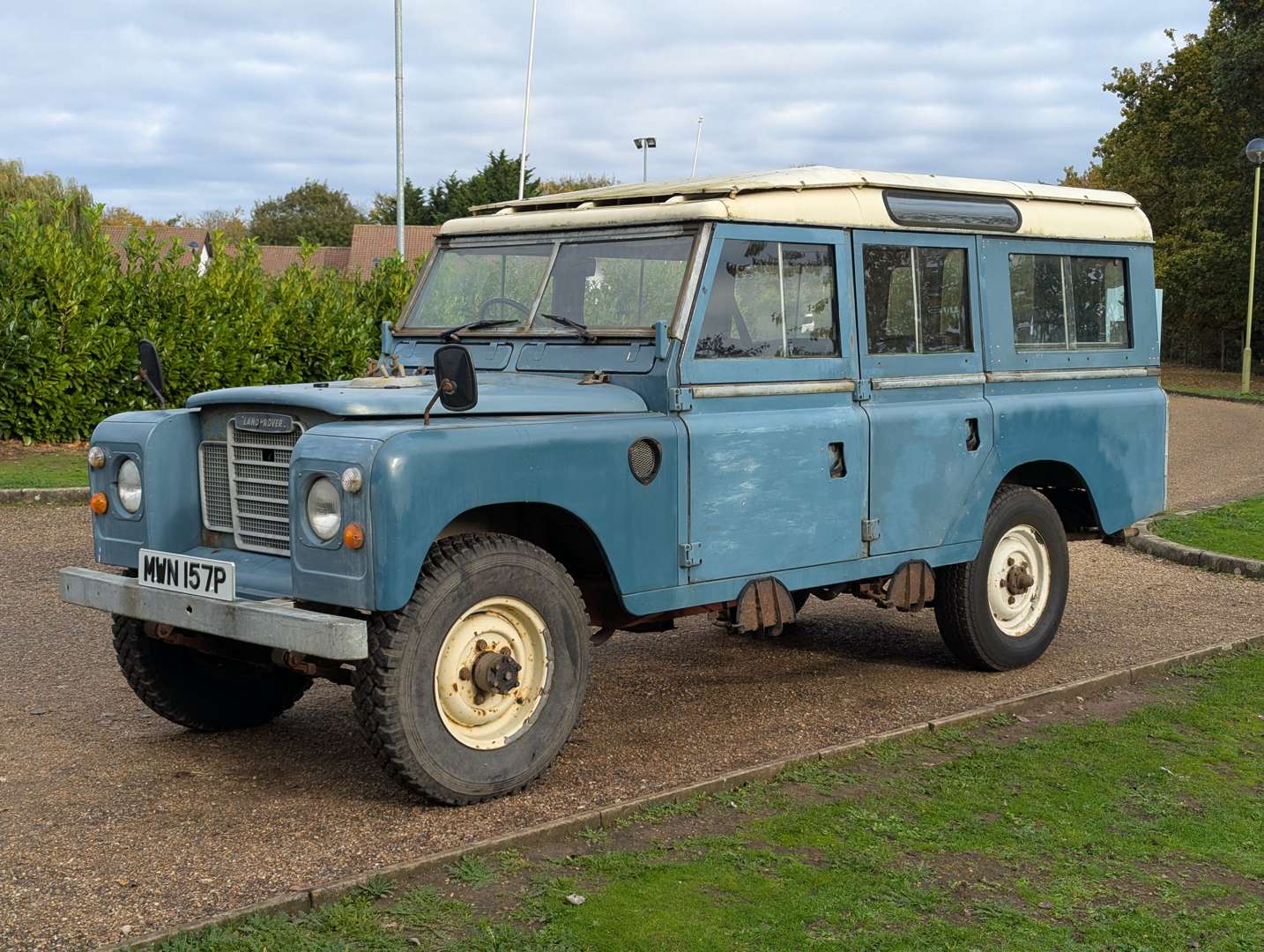 <p>1976 LAND ROVER SIII 109" STATION WAGON</p>