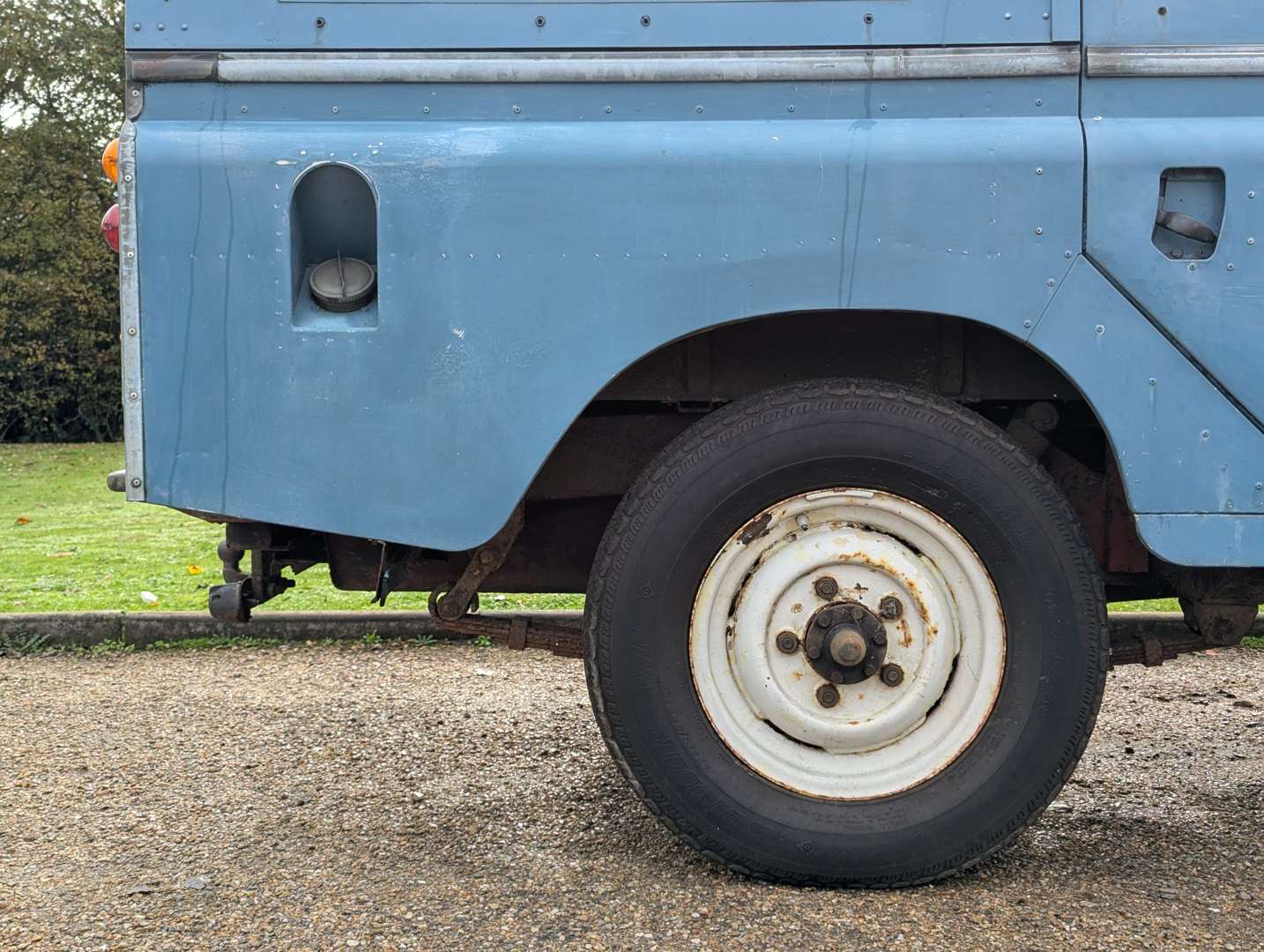 <p>1976 LAND ROVER SIII 109" STATION WAGON</p>