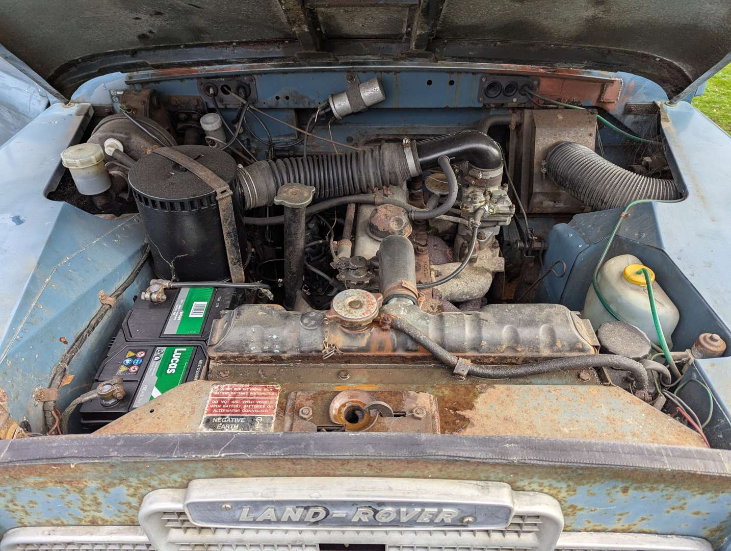 <p>1976 LAND ROVER SIII 109" STATION WAGON</p>