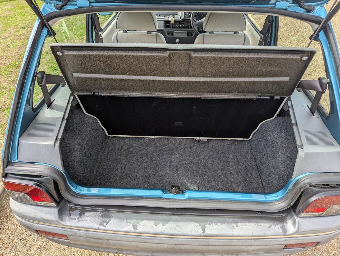 <p>1997 ROVER 100 ASCOT</p>