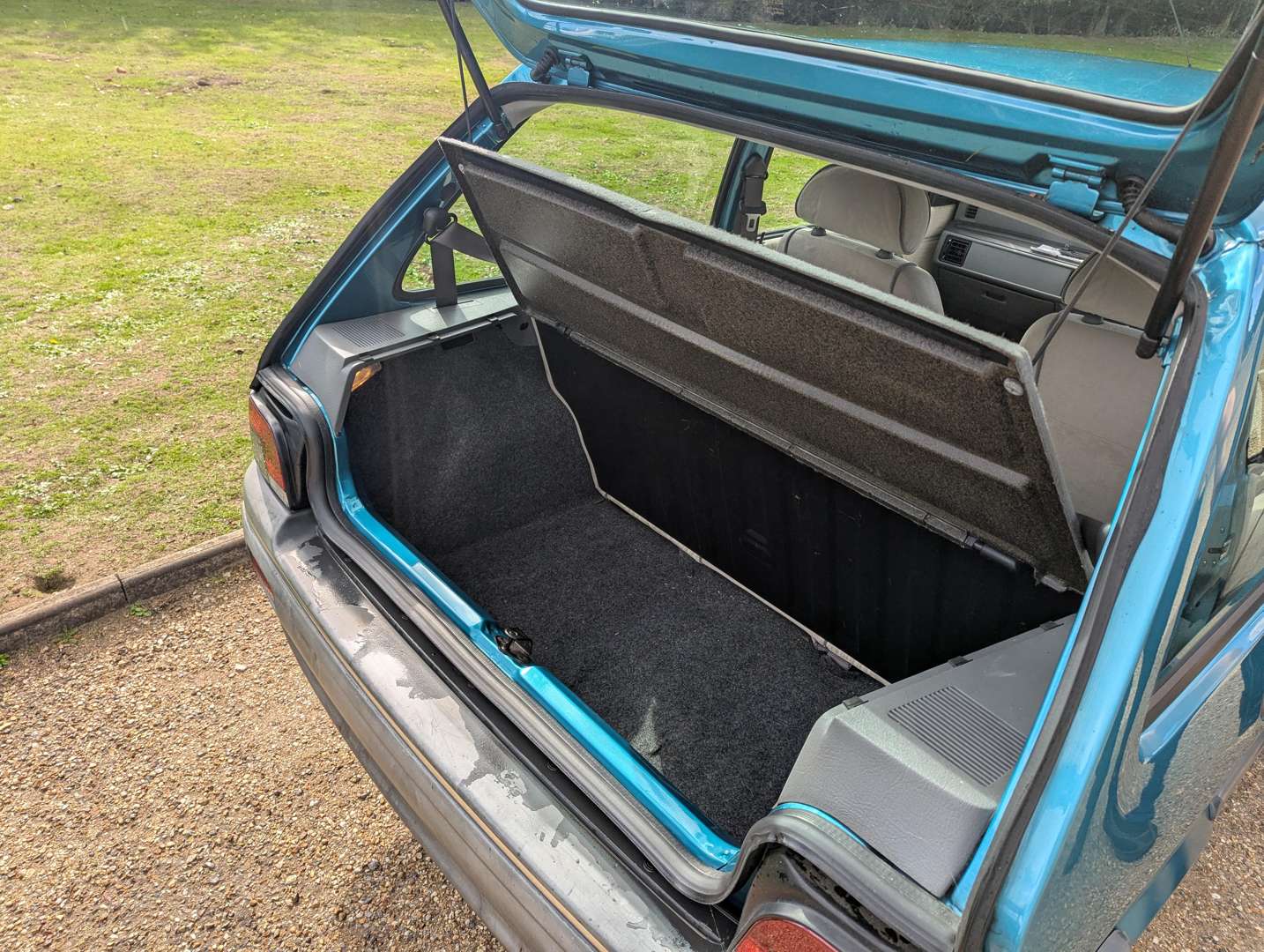 <p>1997 ROVER 100 ASCOT</p>