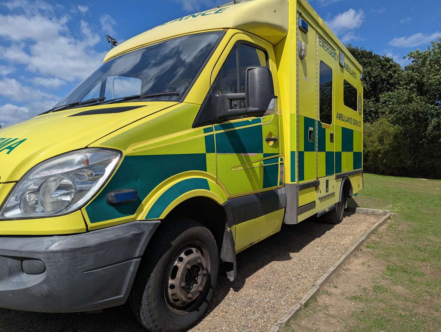 <p>2007 MERCEDES SPRINTER AMBULANCE</p>