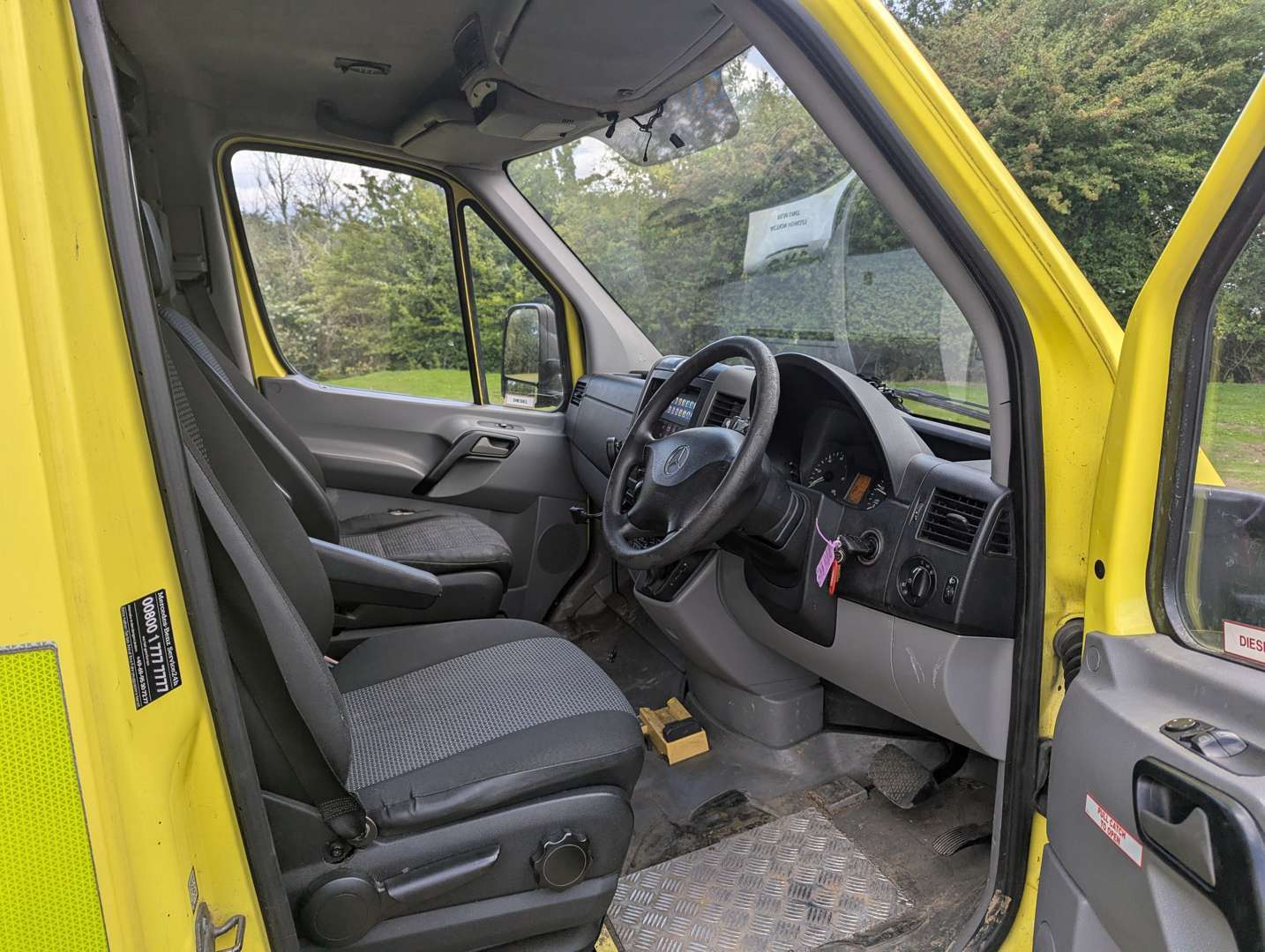 <p>2007 MERCEDES SPRINTER AMBULANCE</p>