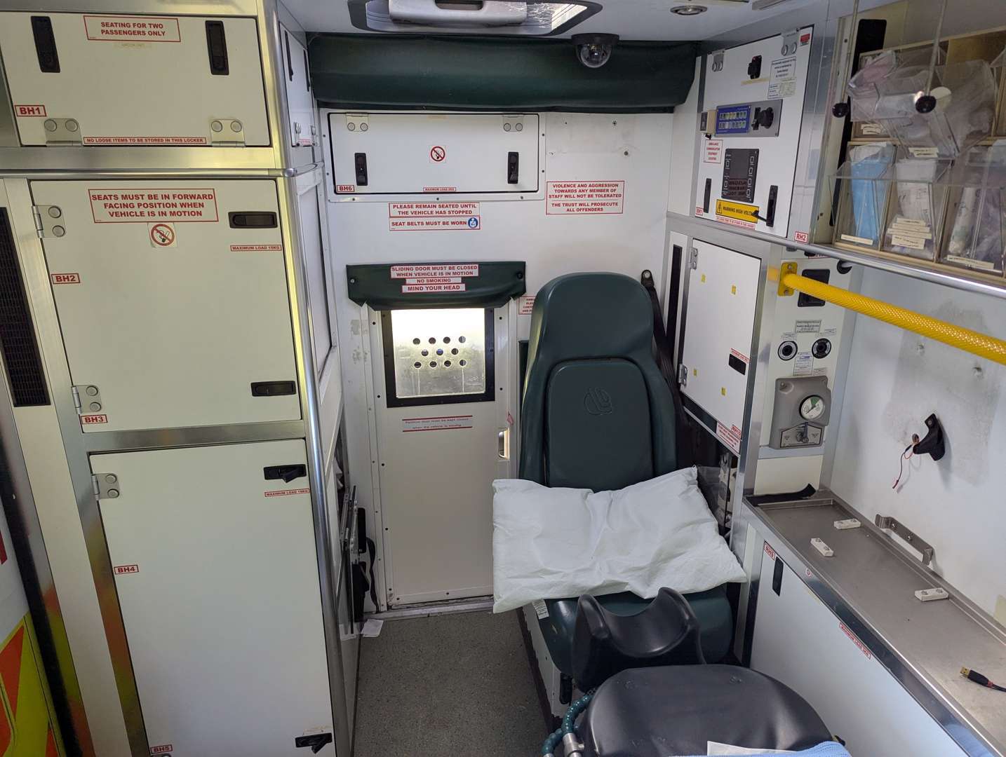 <p>2007 MERCEDES SPRINTER AMBULANCE</p>