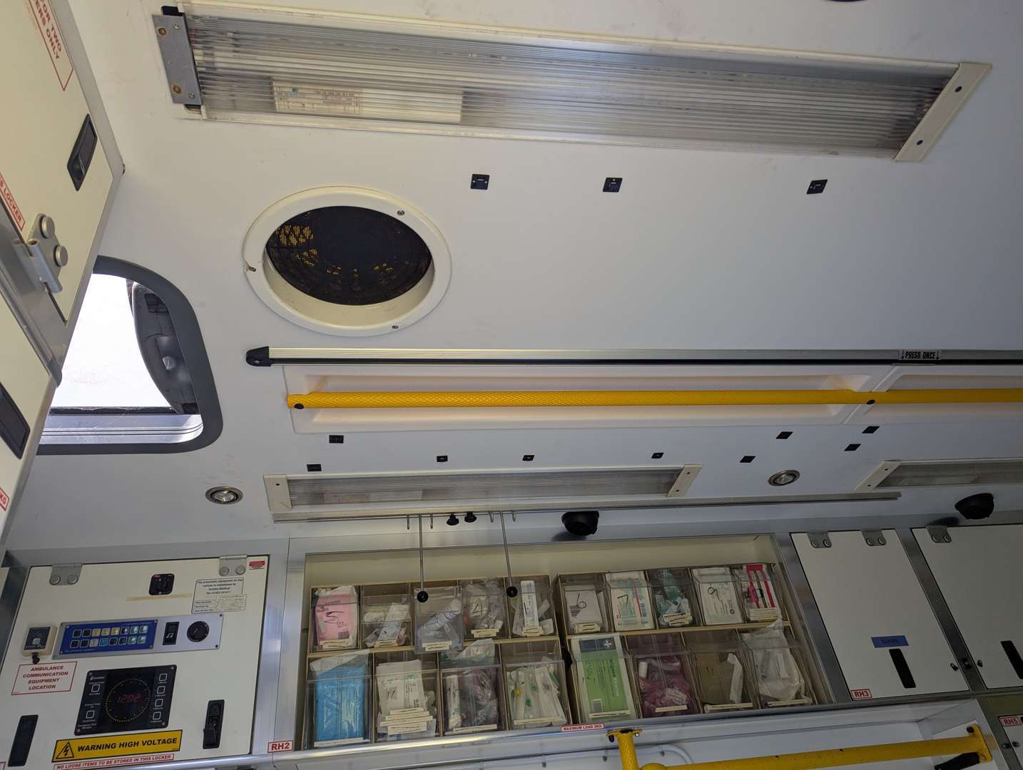 <p>2007 MERCEDES SPRINTER AMBULANCE</p>