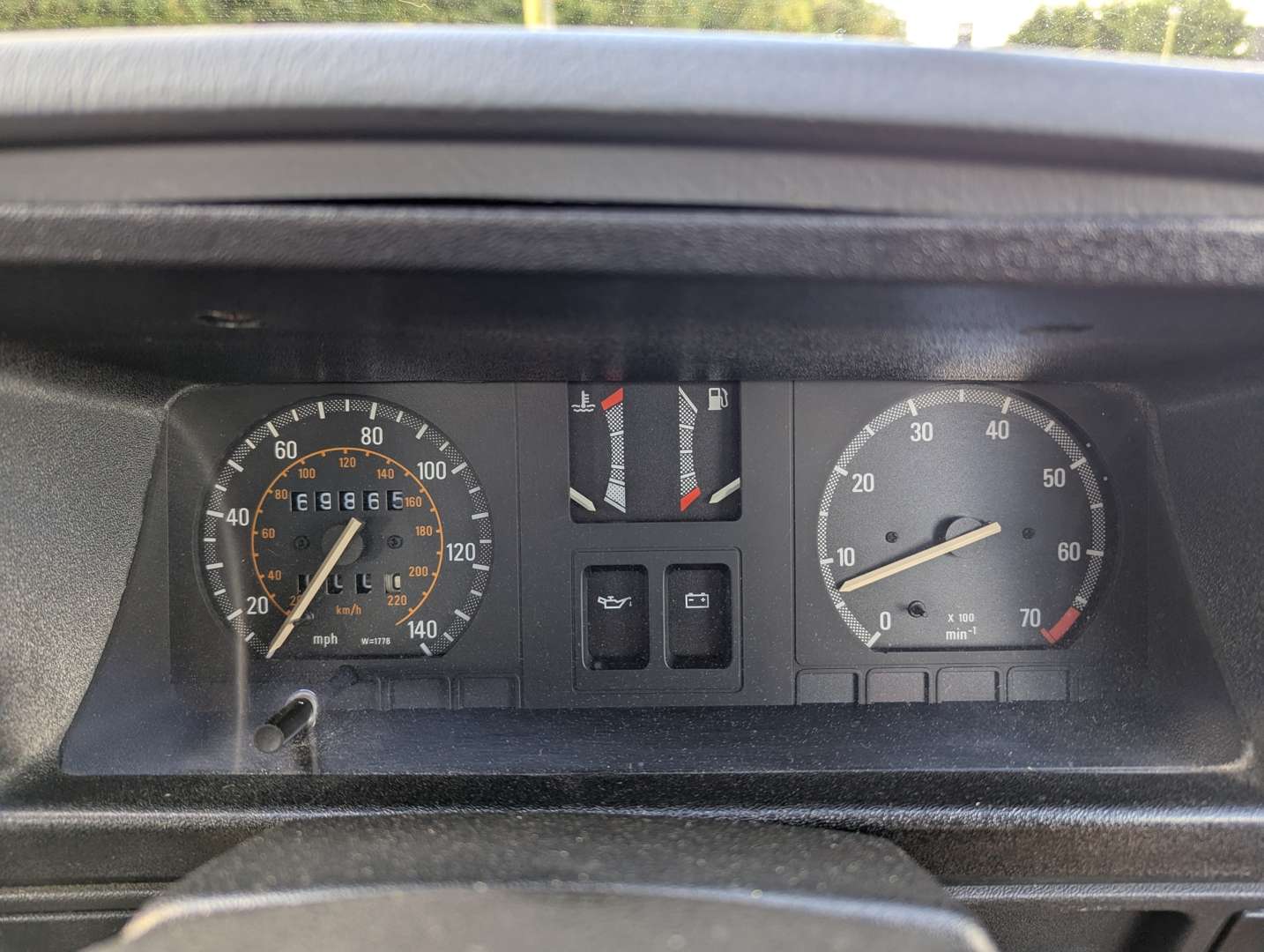 <p>1987 VAUXHALL CAVALIER 1.8 CABRIO</p>