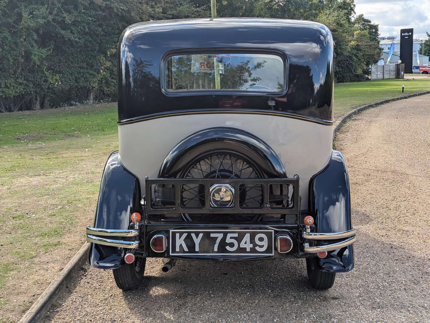 <p>1934 AUSTIN 10/4 DELUXE</p>