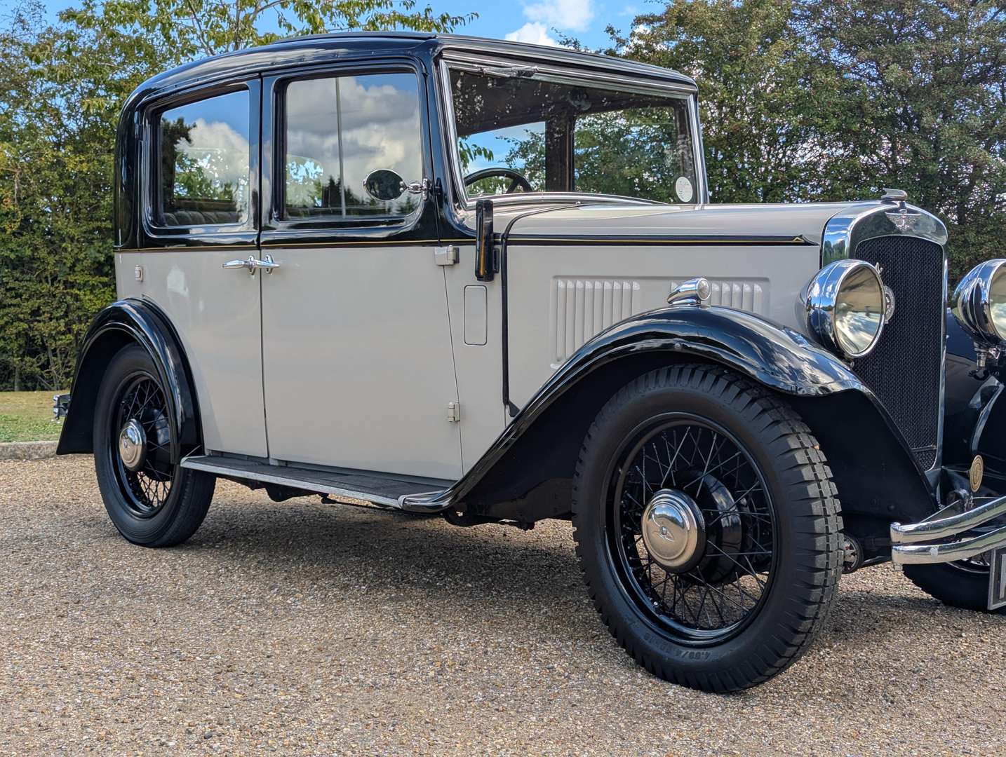 <p>1934 AUSTIN 10/4 DELUXE</p>