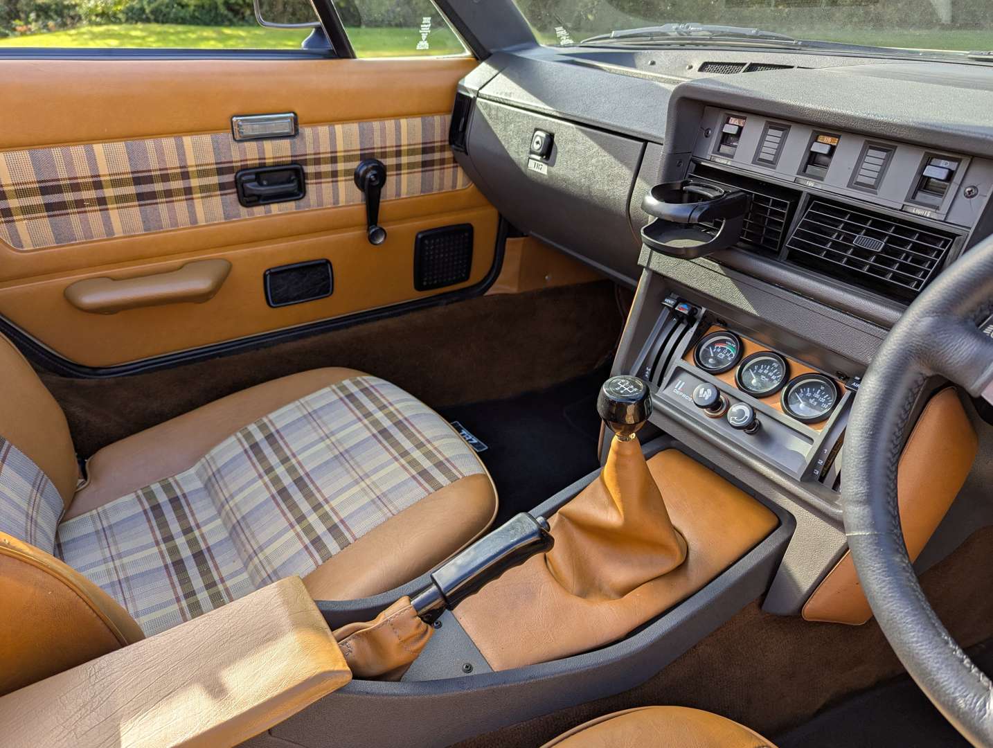 <p>1982 TRIUMPH TR7 SPRINT 2.0 CONVERTIBLE</p>