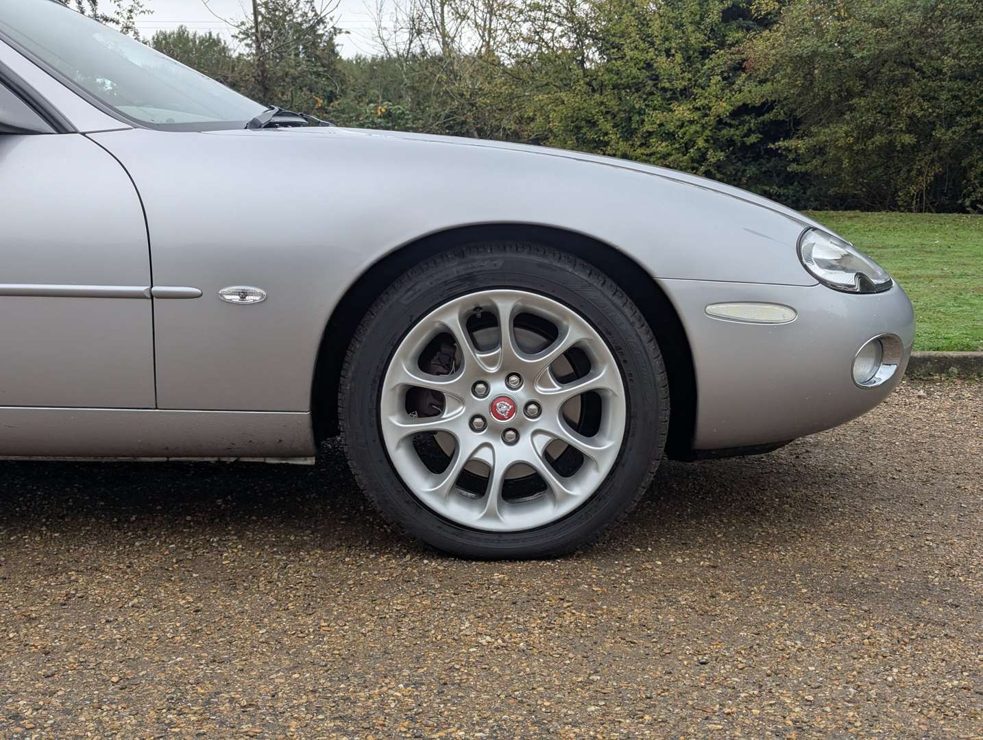 <p>2001 JAGUAR XKR 4.0 AUTO</p>